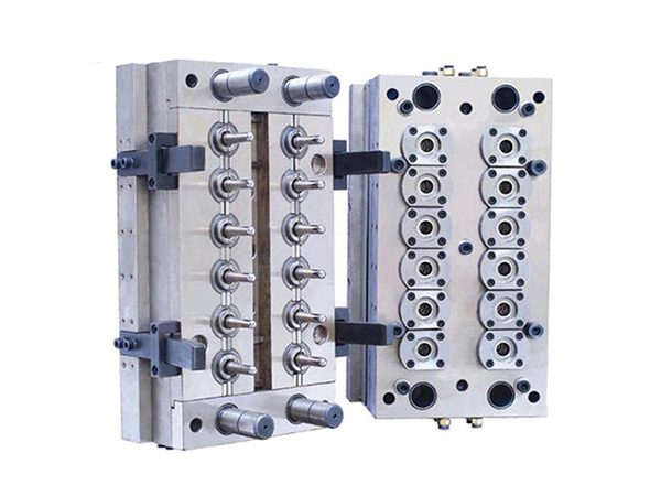 16-cavity Hot Runner Injection Mold